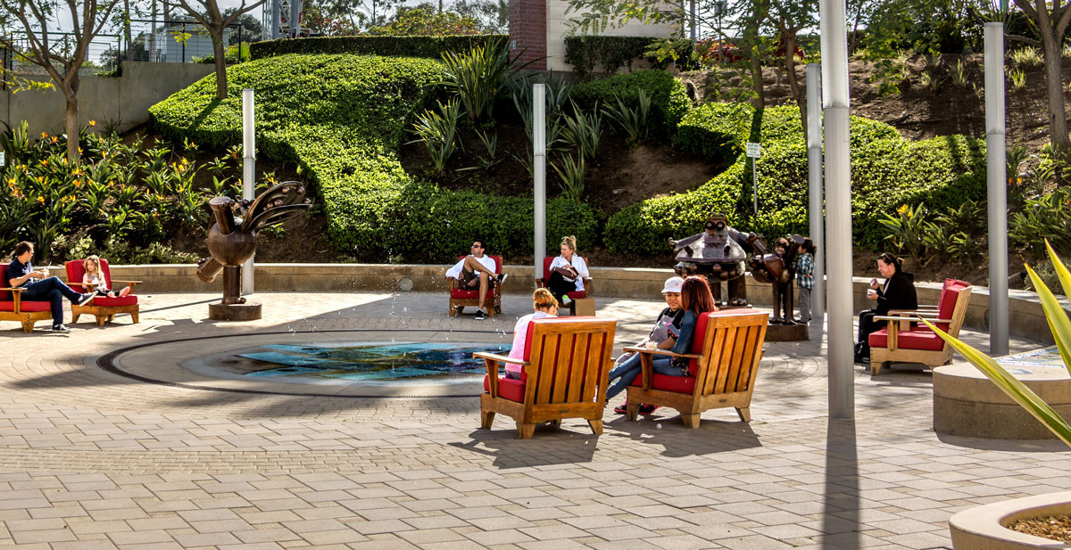 Outdoor fountain area at Plaza El Segundo